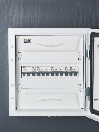 IEK ARMAT Автоматический выключатель M06N 3P D 63А