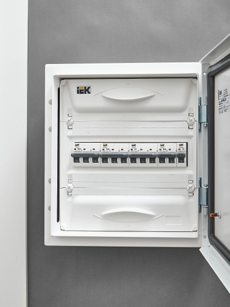 IEK ARMAT Автоматический выключатель M10N 3P C 40А