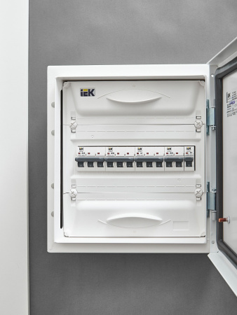 IEK ARMAT Автоматический выключатель M06N 3P C 1А
