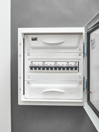 IEK ARMAT Автоматический выключатель M06N 3P D 2А